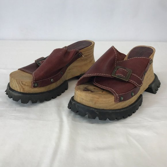 London Underground 90s Chunky Wood Platform Red Sandals Size 6 Wide Sole - Picture 3 of 8
